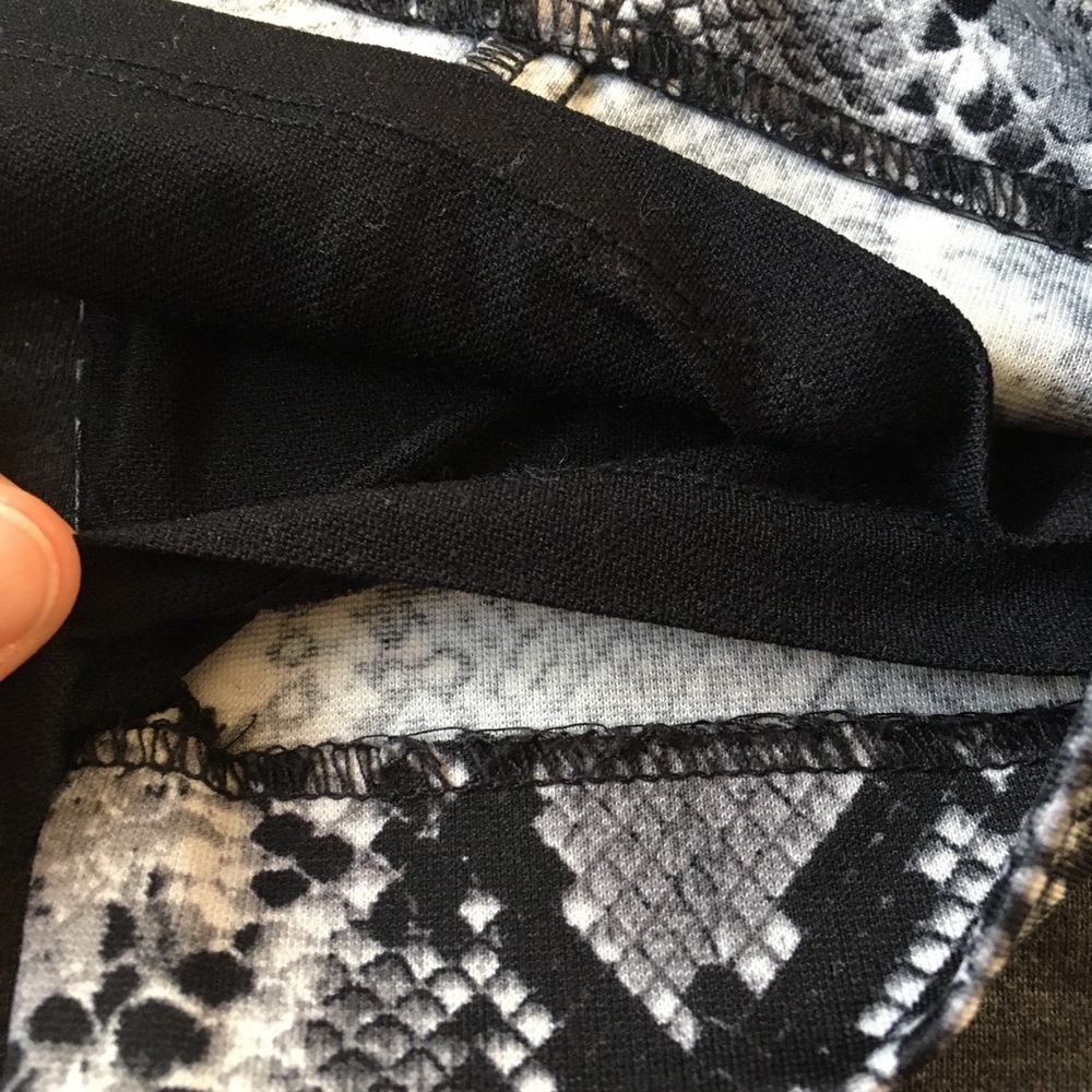 MK Snakeskin Zipper Pencil Skirt - Picture 6 of 7